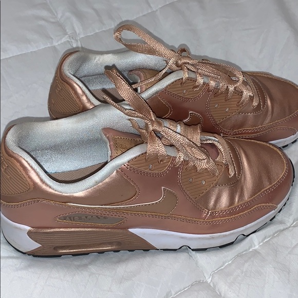 air max the rose gold air max the rose gold